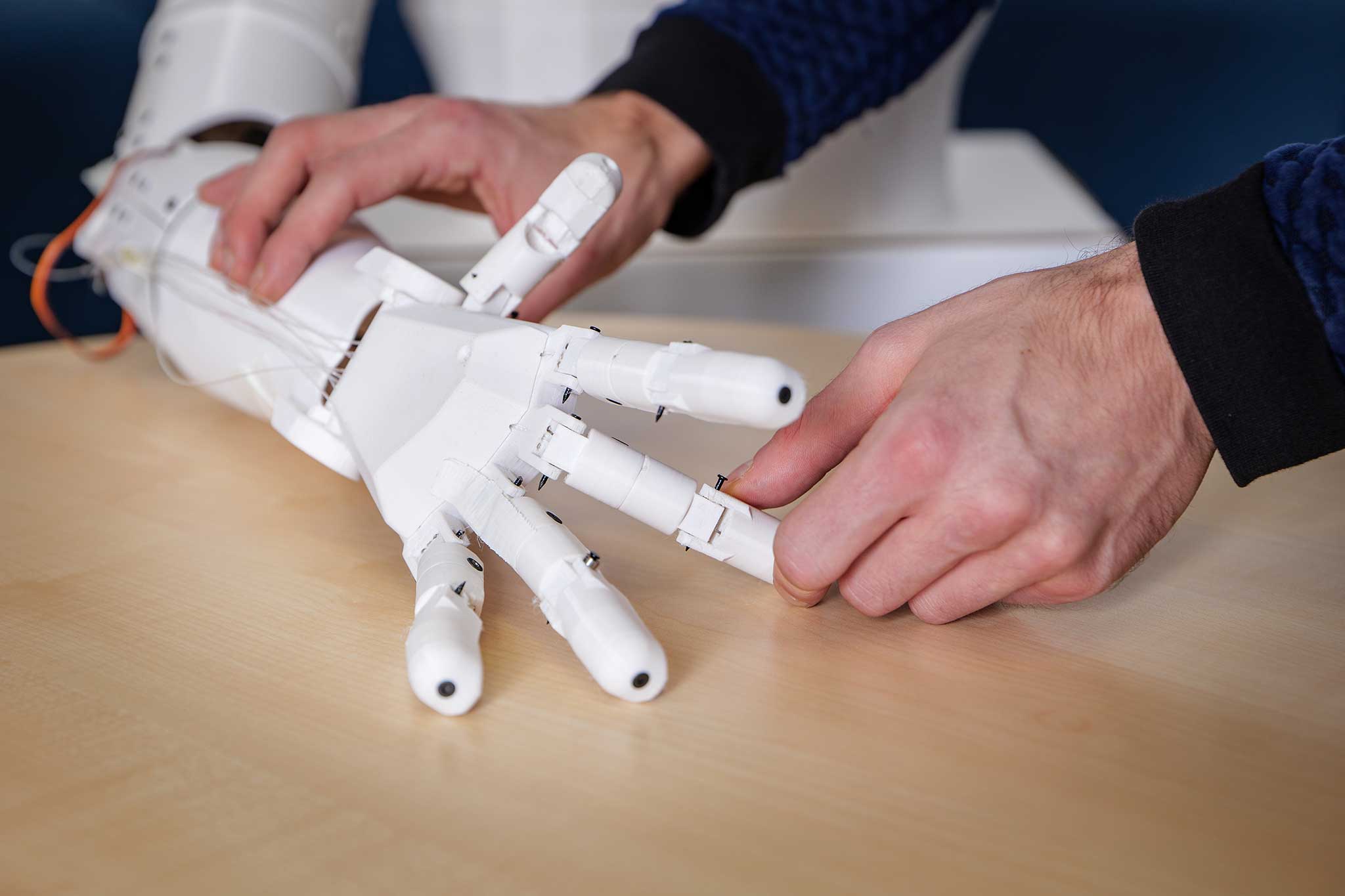 Build A Robot Hand
